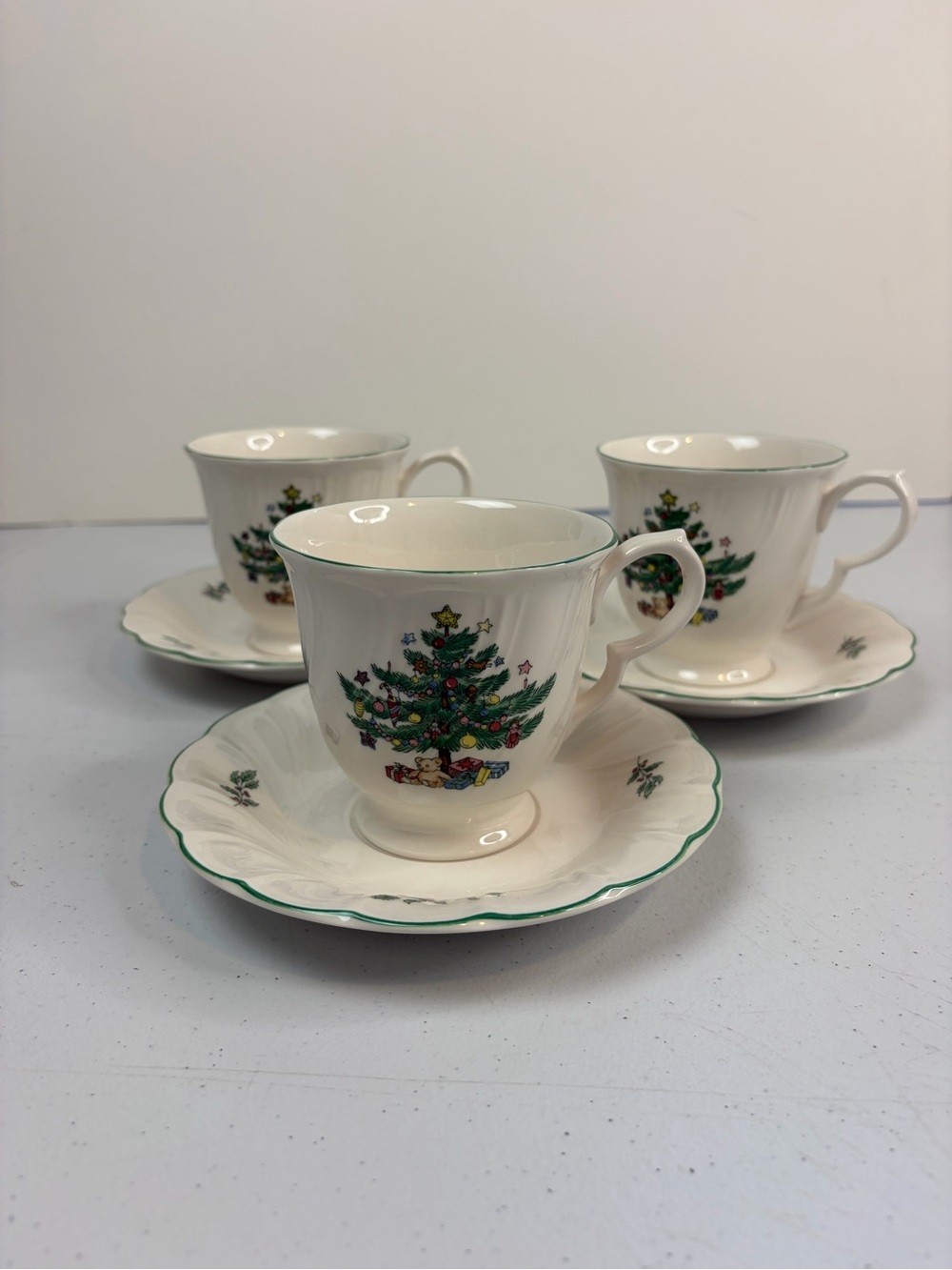 Nikko Happy Holidays Cup Saucer Set Japan Christmas Tea Gift Set of 3 Vintage